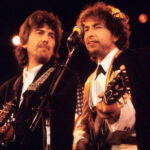 Flashback : The Traveling Wilburys sortent leur premier album