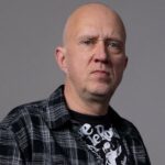 Jon Larsen de VOLBEAT absent de quatre concerts nord-américains en été 2025 ; Jon Dette (ex-SLAYER) le remplace.