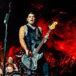« Non, ce n’est pas le bon son ! » : Robert Trujillo fait irruption dans un cours sur Metallica à Guitar Center
