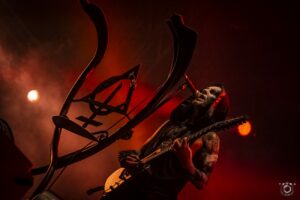 « Ce n’est pas un titre idiot » : Nergal (Behemoth) explique le sens profond de The Shit Ov God