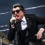 Maynard James Keenan affronte la société dans le dernier opus de Puscifer