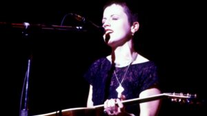 L’âme brute avant le mythe : quand The Cranberries portait “Zombie” en pleine genèse