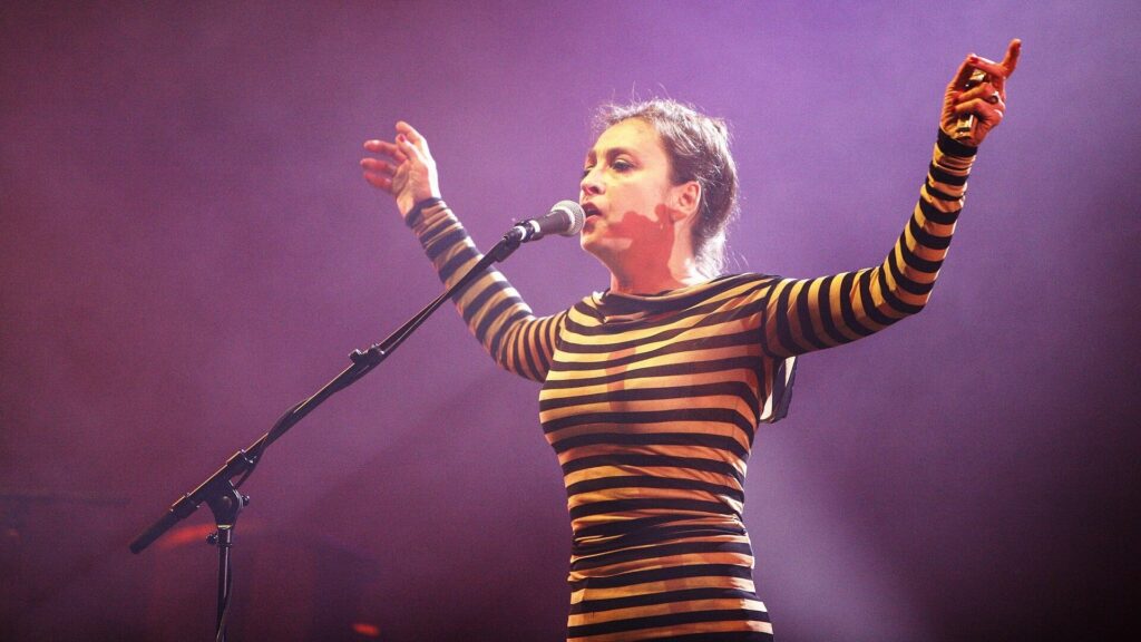 Catherine Ringer, chanteuse des Rita Mitsouko, est toujours en vie.