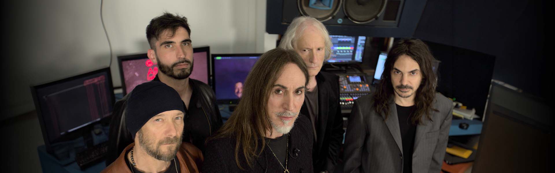 Afterhours en concert au Volkshaus, a Zurich, le 26 janvier 2027